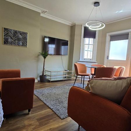 Spacious Studio For 4 Flat Near Regents Park N2 伦敦 外观 照片