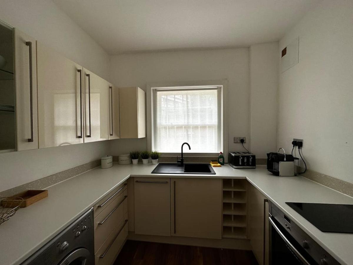 Spacious Studio For 4 Flat Near Regents Park N2 伦敦 外观 照片