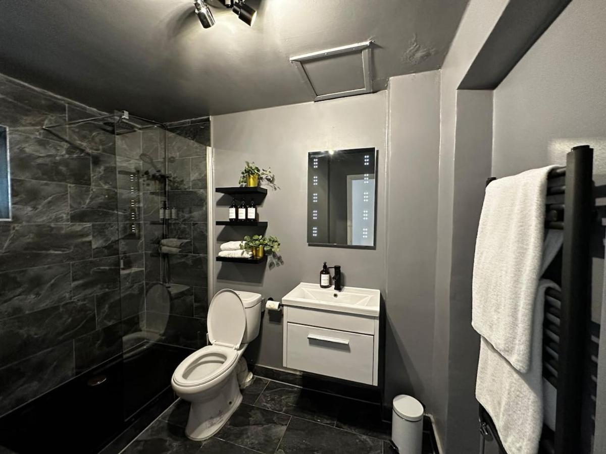Spacious Studio For 4 Flat Near Regents Park N2 伦敦 外观 照片